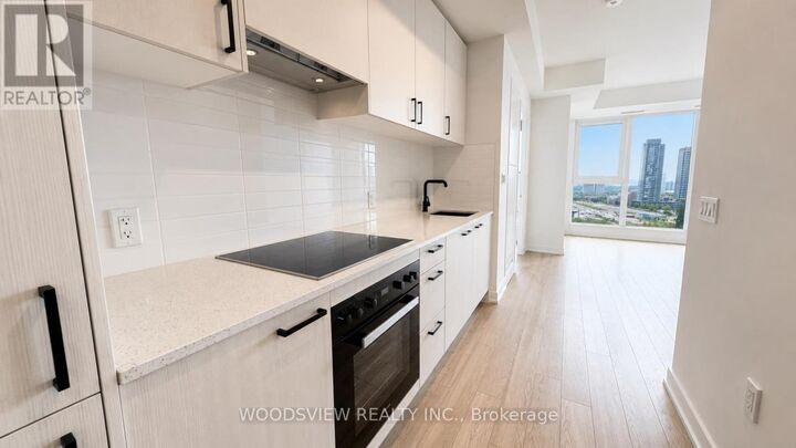 Property Photo:  5 Quarrington Lane 1406  ON M3C 0S5 