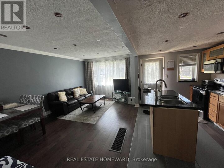 Property Photo:  137 Harewood Avenue  ON M1M 2R8 