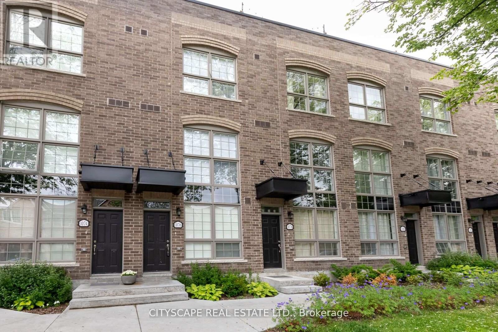 Property Photo: 1084 Lansdowne Avenue ON M6H 0C5