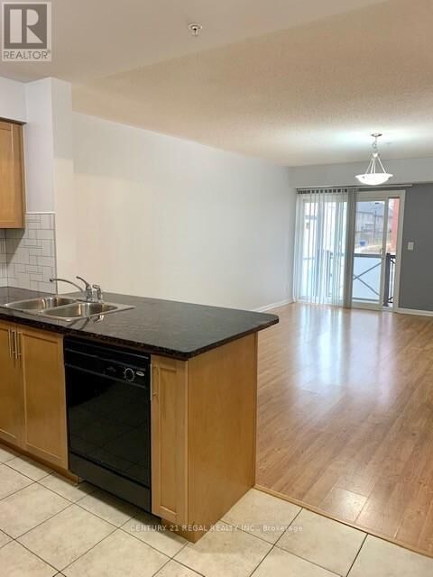 Property Photo:  60 Mendelssohn Street 112  ON M1L 0G9 