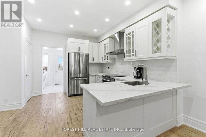 Property Photo: 1297 Davenport Road ON M6H 2H3