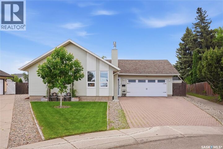 Property Photo: 23 Blackley Place SK S7M 5B1