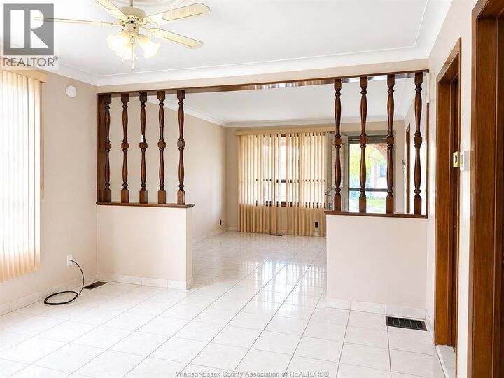 Property Photo:  875 Parent Main Level  ON N9A 2C9 