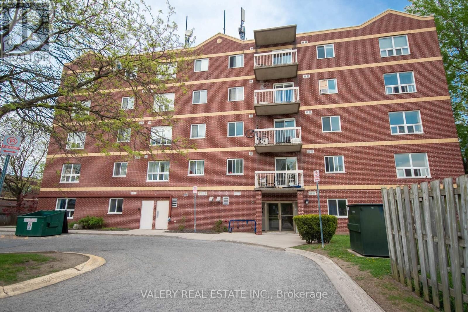 Property Photo:  626 First St Street 101  ON N5V 2A2 