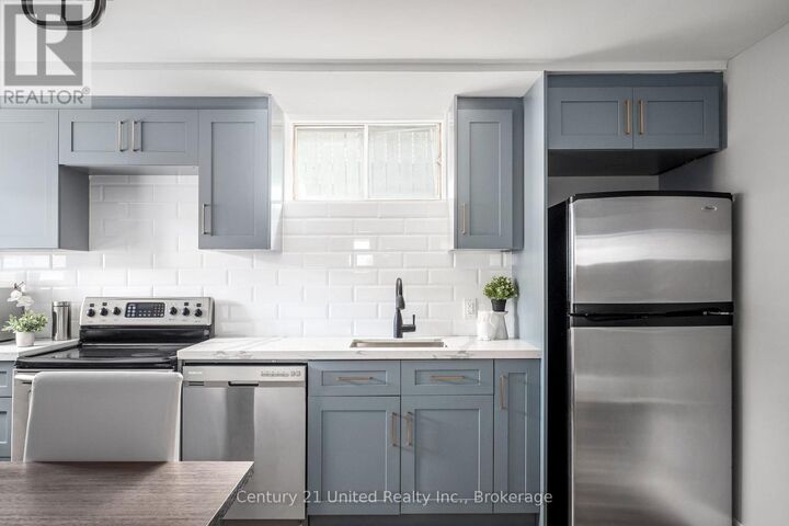 Photo de la propriété:  2607 Foxmeadow Road Unit B  ON K9L 1X3 