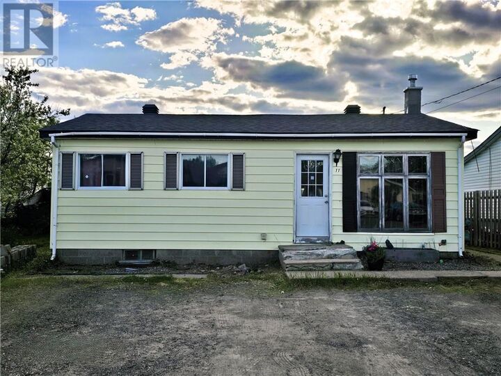 11 Frank Street — photo 1