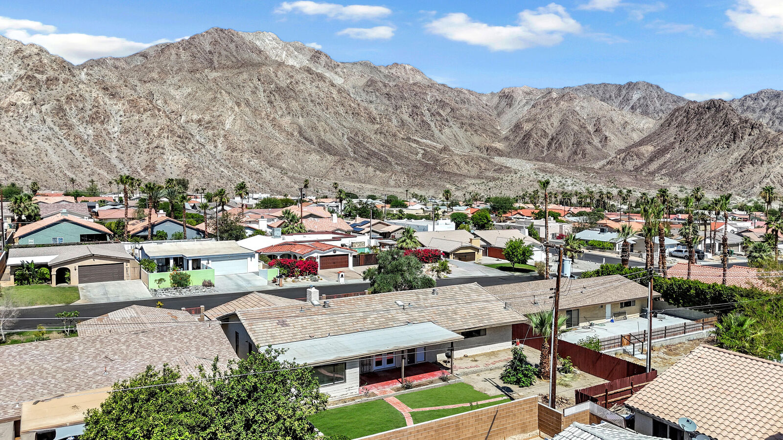 Property Photo:  53780 Avenida Diaz  CA 92253 