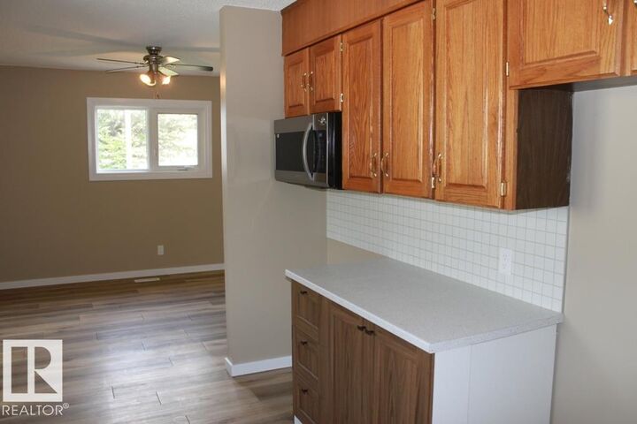 Property Photo: 5211 53 Avenue AB T0B 4J0
