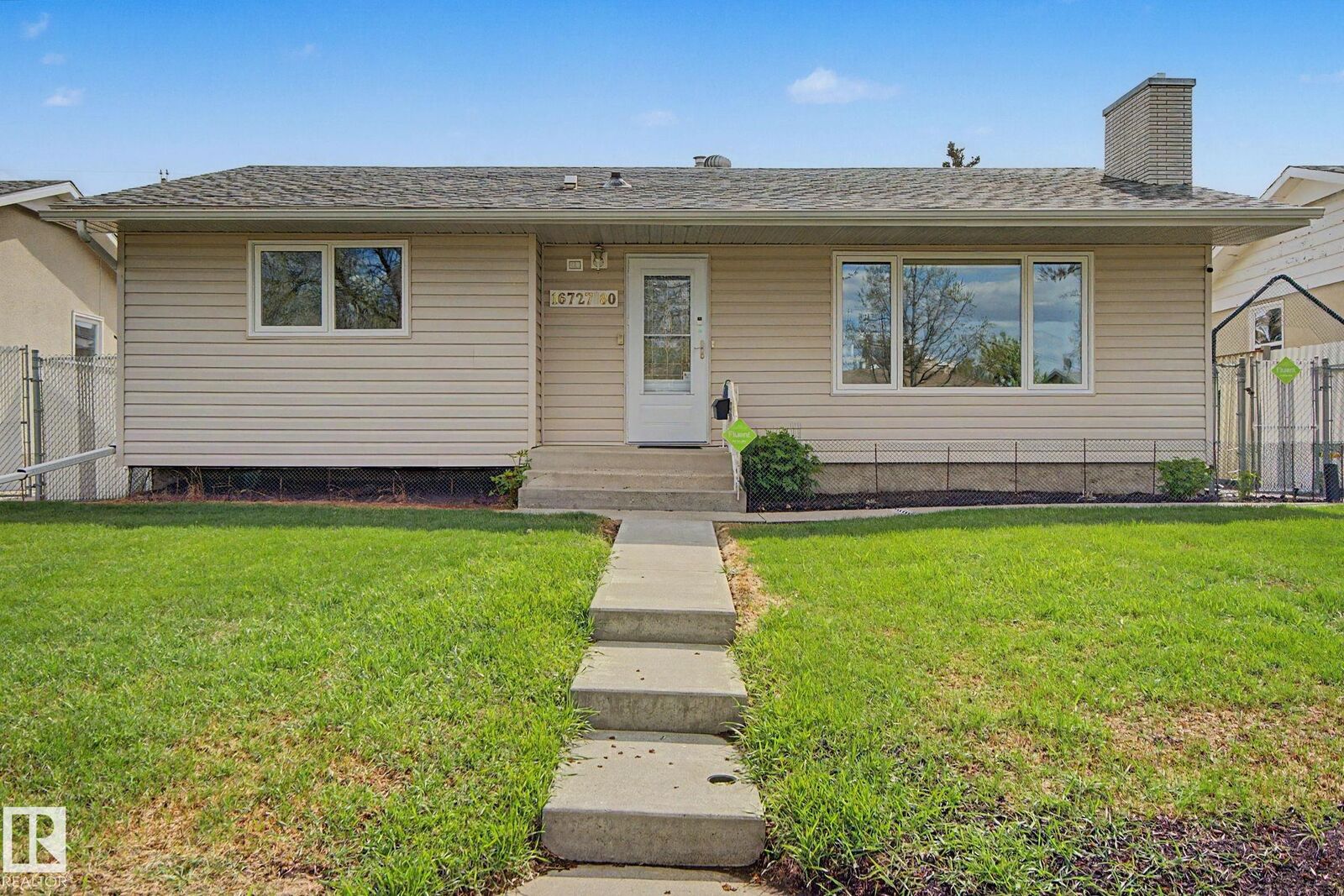 Property Photo: 16727 80 Avenue NW AB T5R 3N1