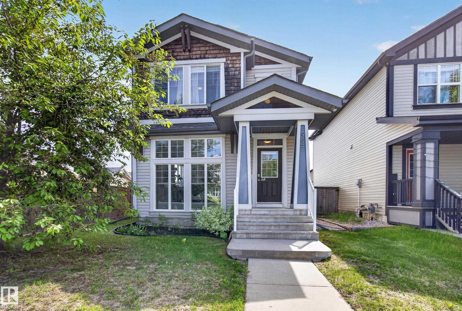 Property Photo:  9847 220 Street NW  AB T5T 4M3 