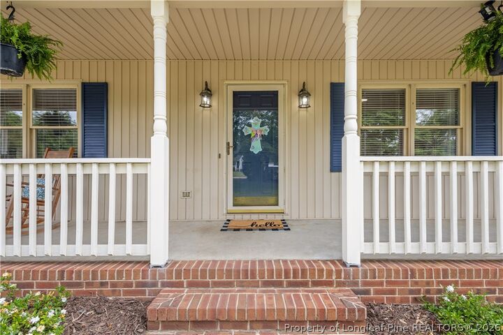Property Photo:  2204 Dunbar Drive  NC 27332 
