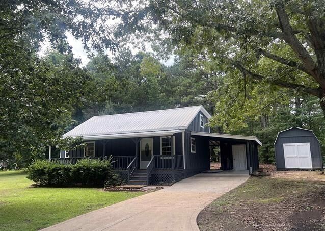 Property Photo:  100 County Road 646  AL 35959 