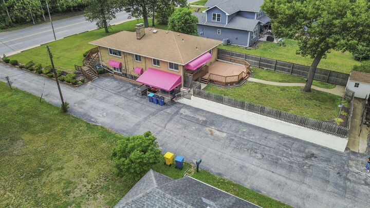 Property Photo: 1533 N Broad Street IN 46319