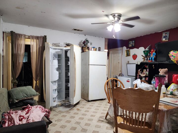 Property Photo: 3738 Dreyfus Street TX 77021
