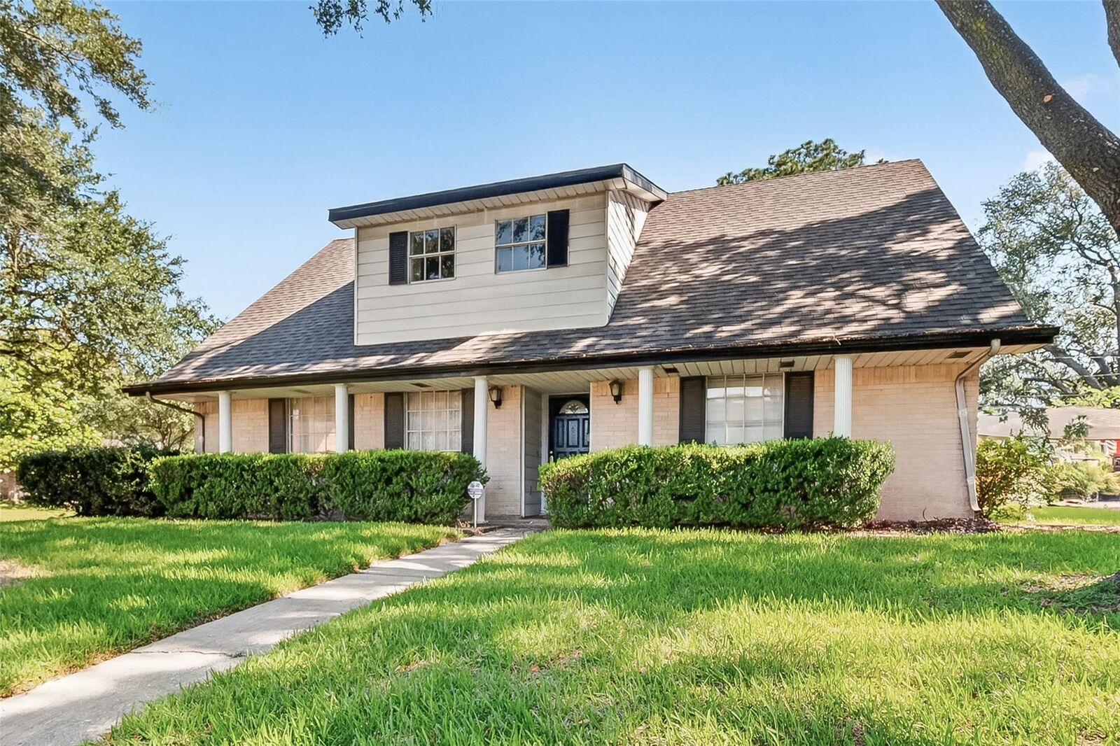 Property Photo: 8218 Hazen Street TX 77036