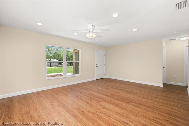 Property Photo:  1913 N Iroquois Road  FL 33825 