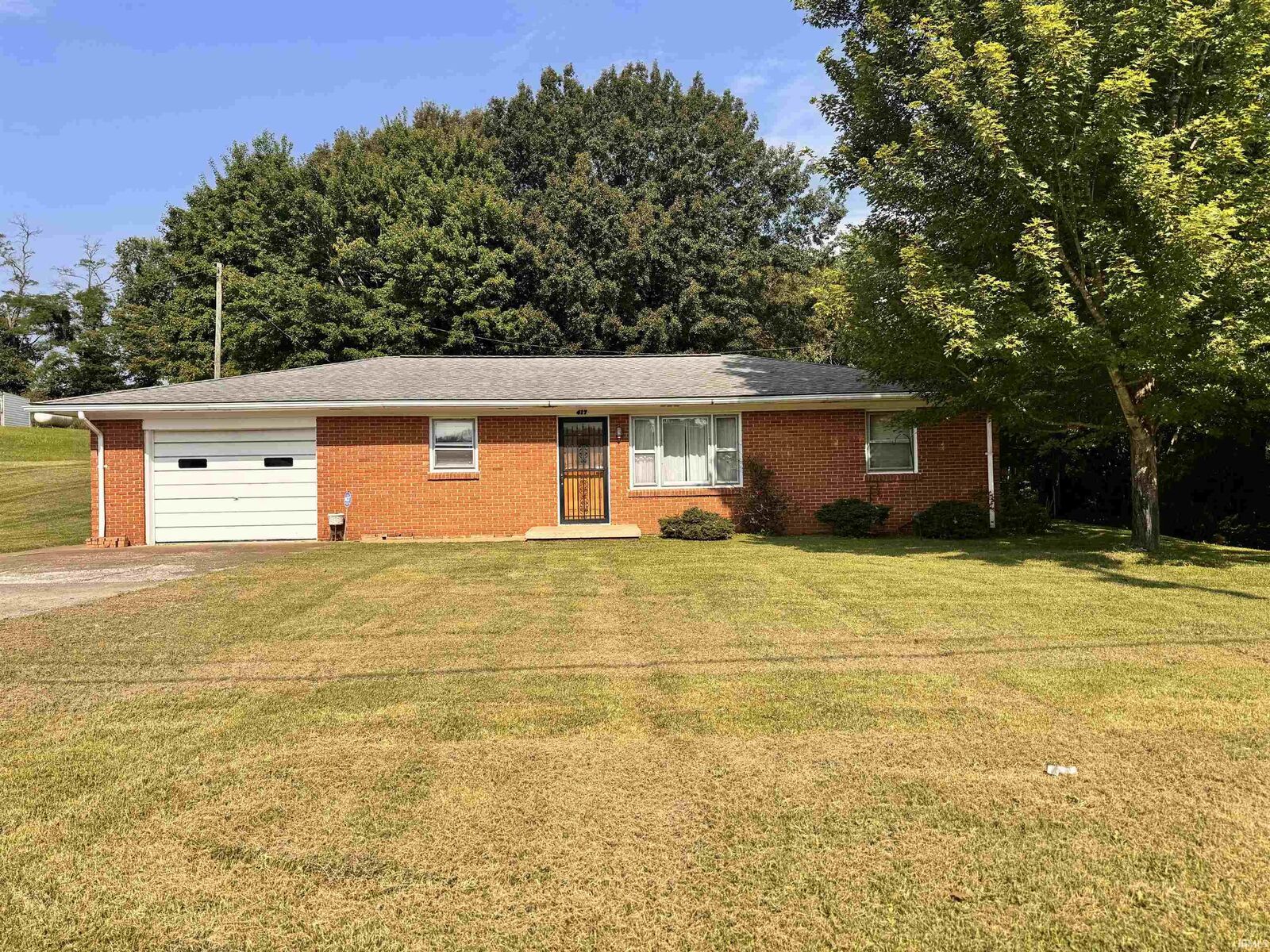 Property Photo:  417 S Main Street  IN 47611 