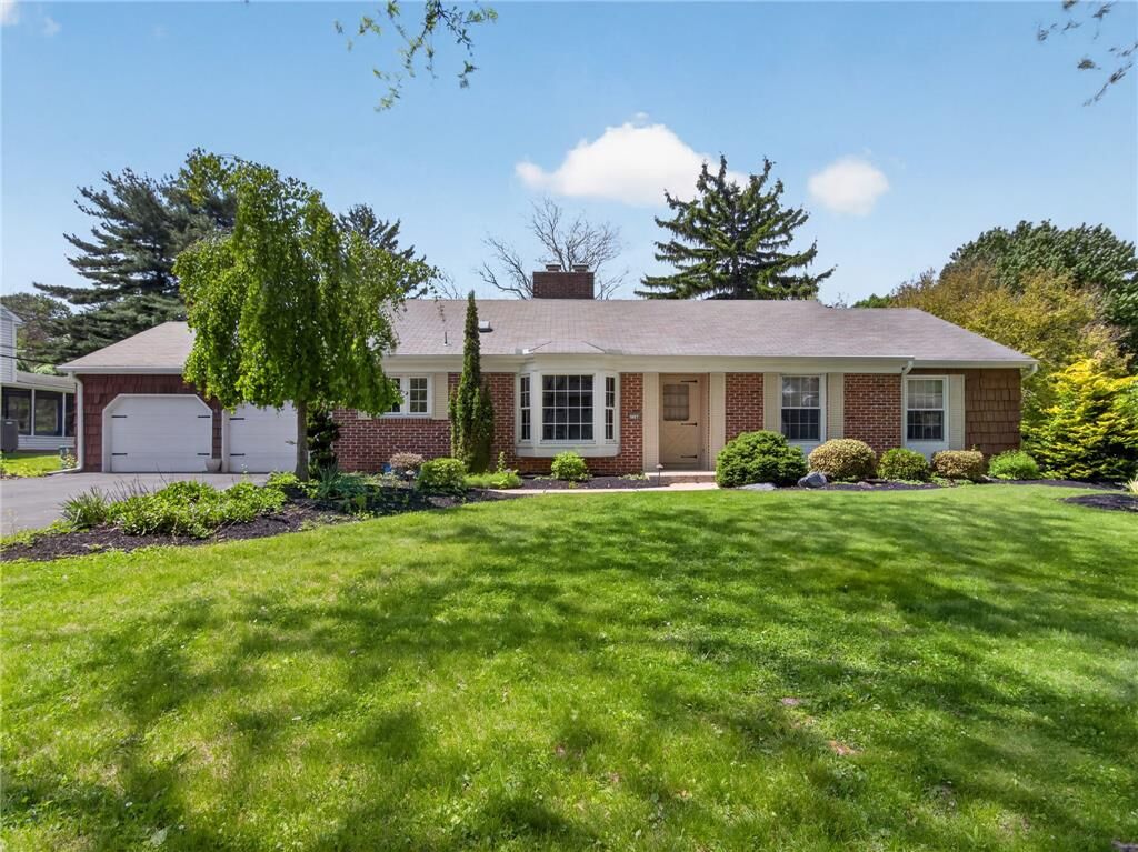Property Photo:  1148 Clearwood Drive  PA 18103 