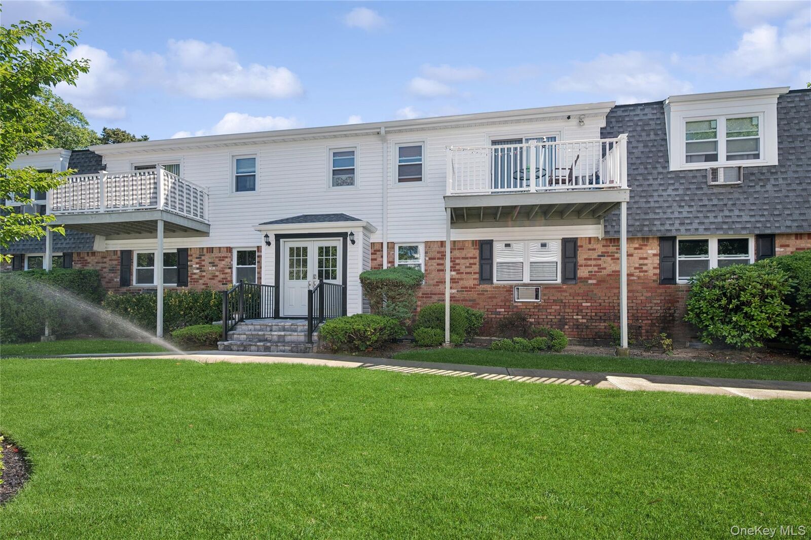 Property Photo:  260 Waverly Avenue 49  NY 11772 