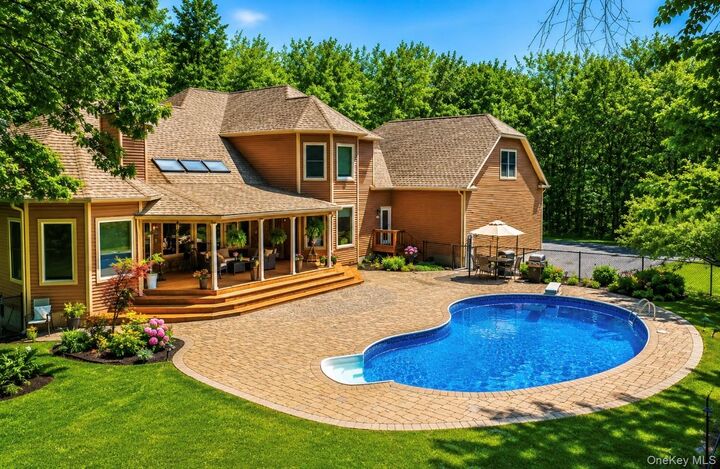 Property Photo: 6 Foxwood Road NY 12561