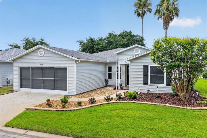 Property Photo: 751 Old Oaks Lane FL 34748