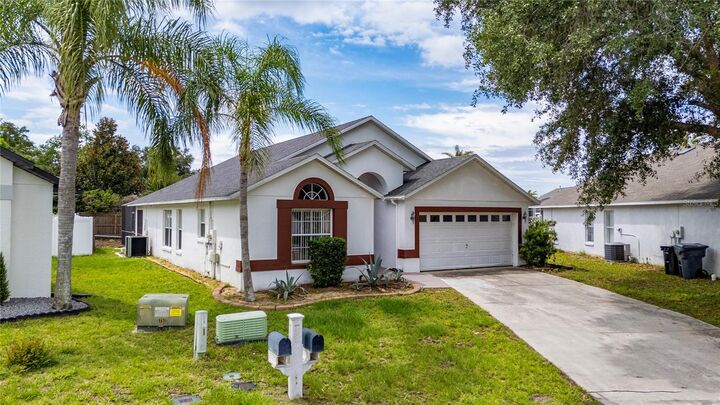Property Photo: 232 Lake Shore Parkway FL 33896