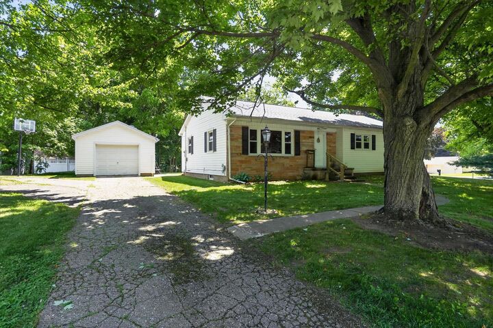 Property Photo:  509 Fayette Street  MI 49250 
