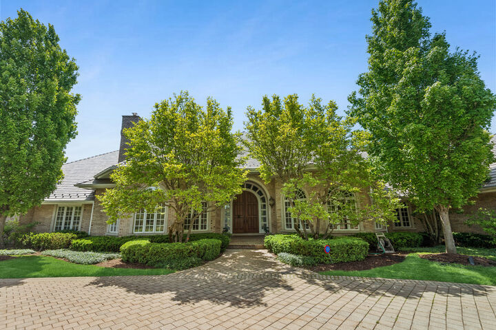 Property Photo: 855 Jennifer Court IL 60045