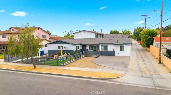 Property Photo: 6221 Corona CA 90201