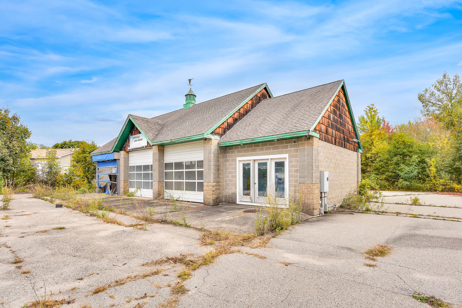 Property Photo: 424 US Route 1 ME 03904
