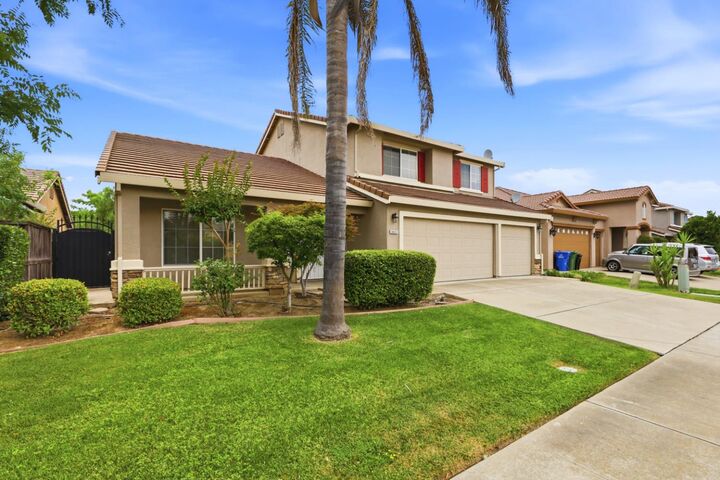 Property Photo: 8441 Felton Crest Way CA 95624
