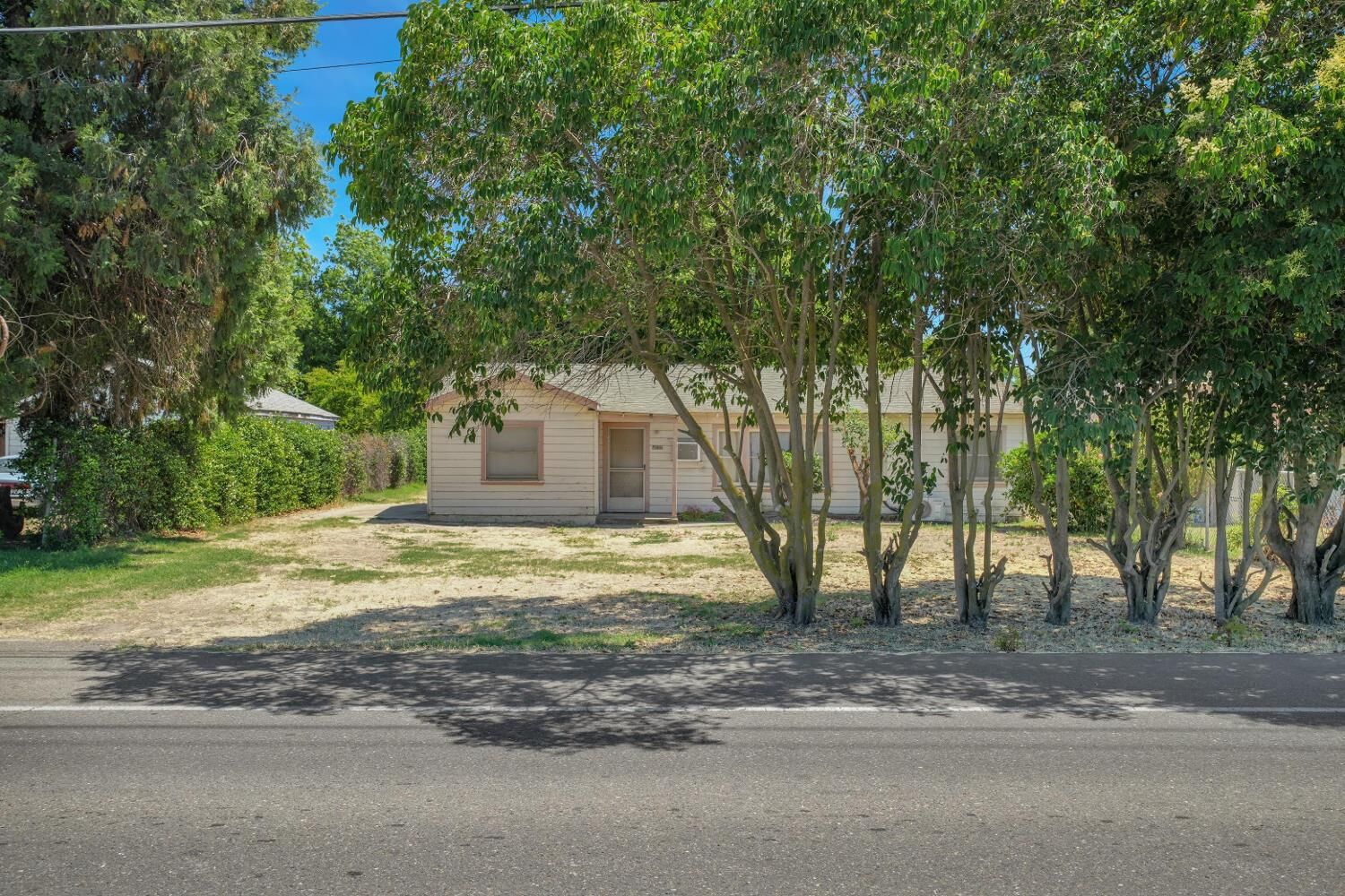 Property Photo:  4030 E Monte Vista Avenue  CA 95316 