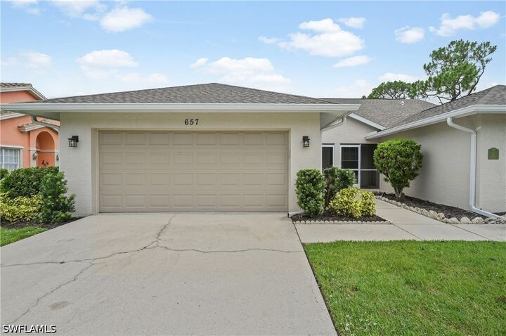 Property Photo: 657 Saint Andrews Boulevard FL 34113