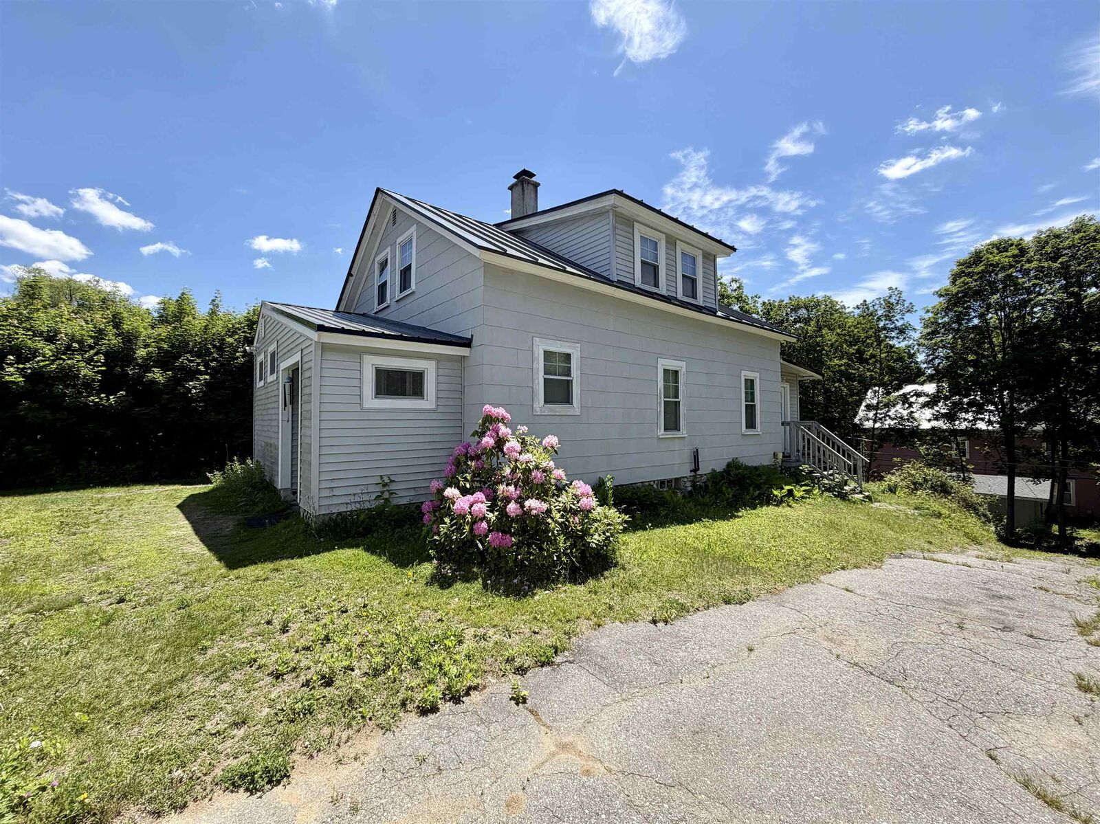 Property Photo:  1 Warren Street  NH 03743 