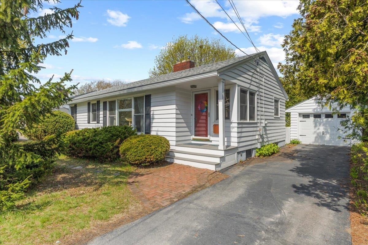 Property Photo:  66 Cross Parkway  VT 05408 