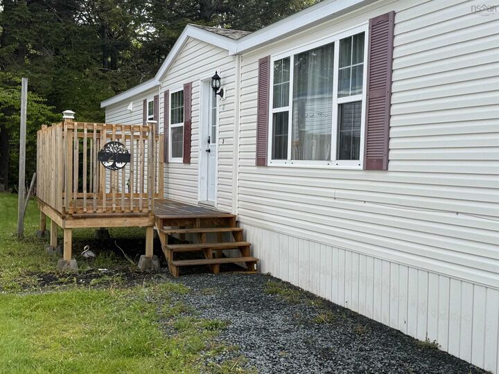 Property Photo:  21 Mountainview Drive  NS B3E 1B5 