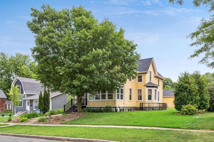 Property Photo: 1308 6th Street WI 54016
