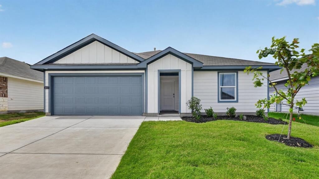 Property Photo: 2236 Old Nelson Place TX 76036