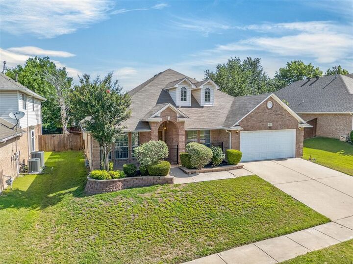 Property Photo:  4821 Diamond Trace Trail  TX 76244 