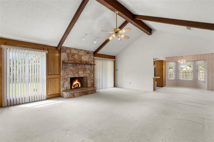 Property Photo: 3104 Brightwood Court TX 76021