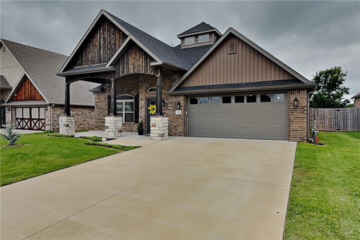 Property Photo:  1101 Flat Rock Street  AR 72713 