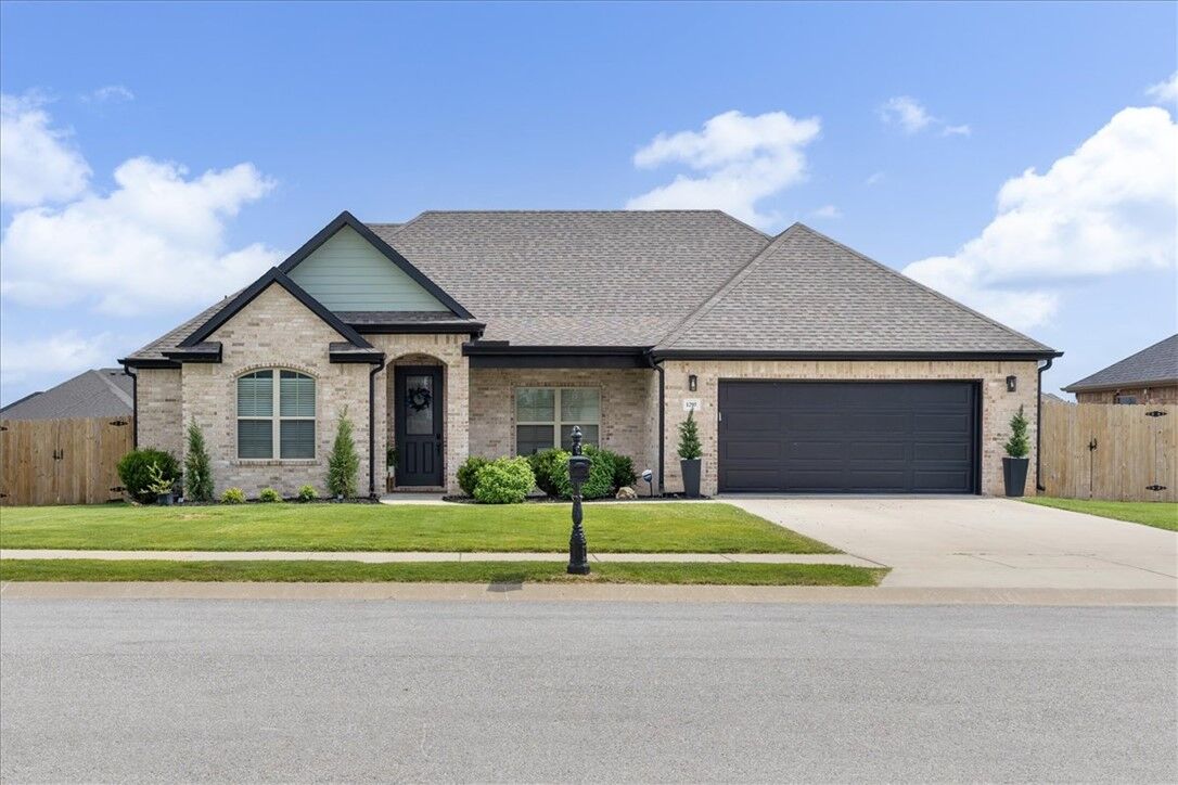 Property Photo:  1295 Ruscello Avenue  AR 72762 