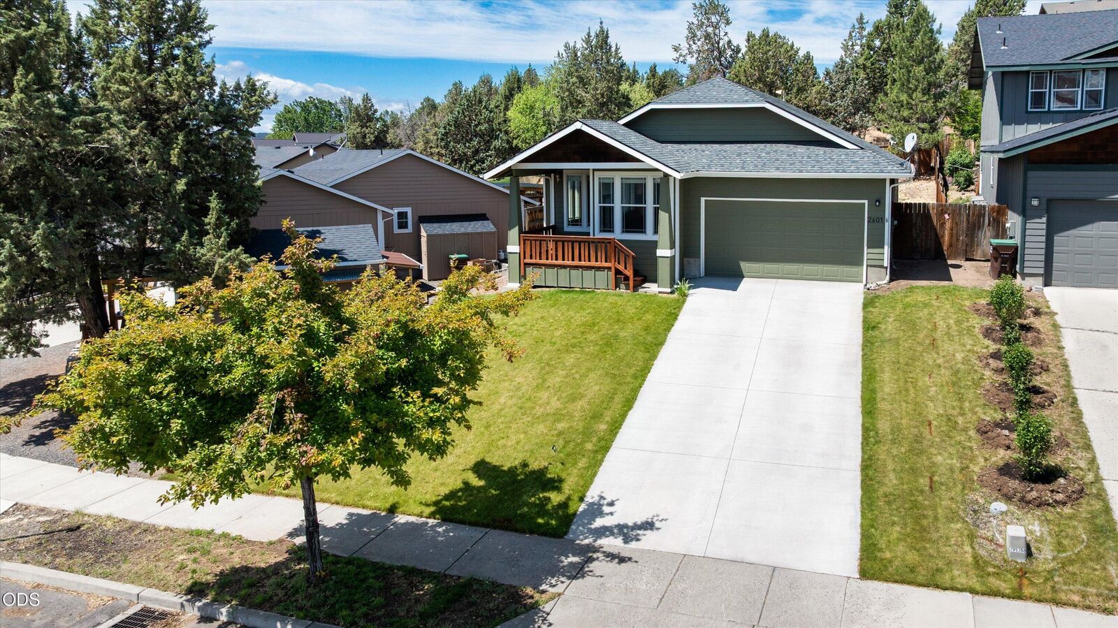 Property Photo: 2601 NE Bobbi Court OR 97754