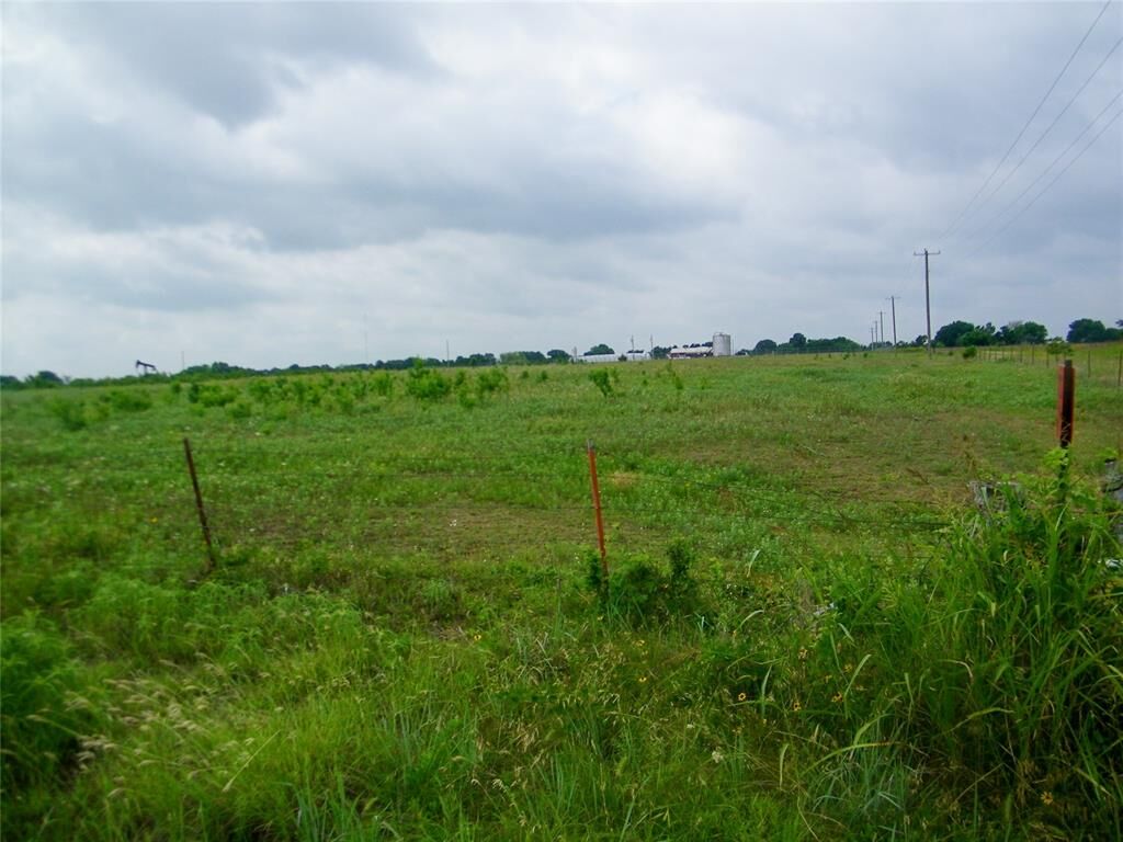 Property Photo: 24148 E County Road 1670 OK 73433