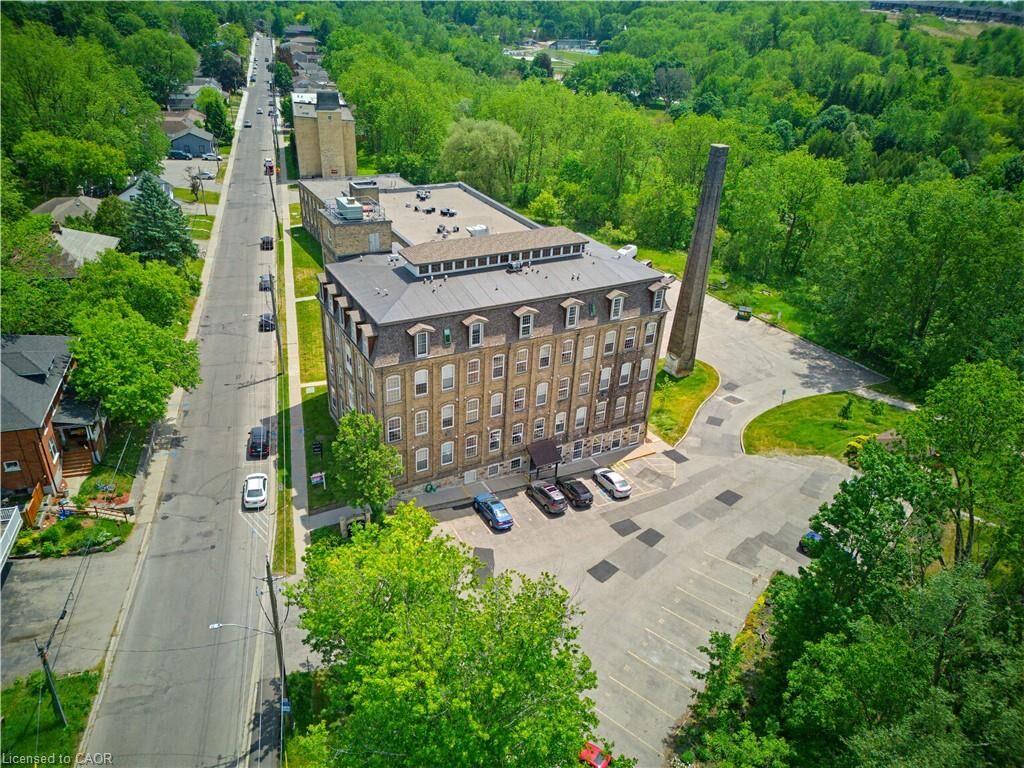 Property Photo: 140 West River Street 301 ON N3L 0B7
