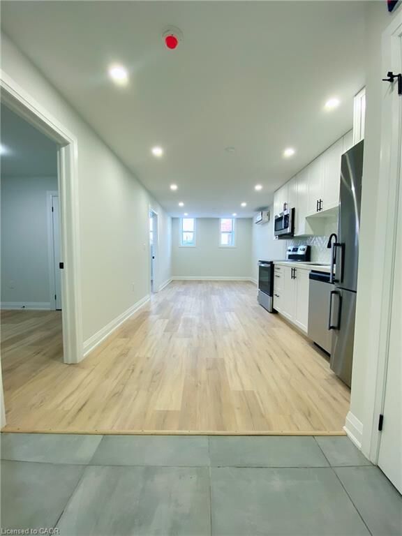 Property Photo: 588 Barton Street E 9 ON L8L 2Z5