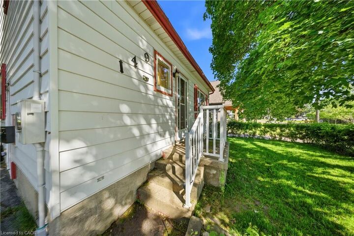 Property Photo:  149 Birch Avenue  ON N2H 4W7 