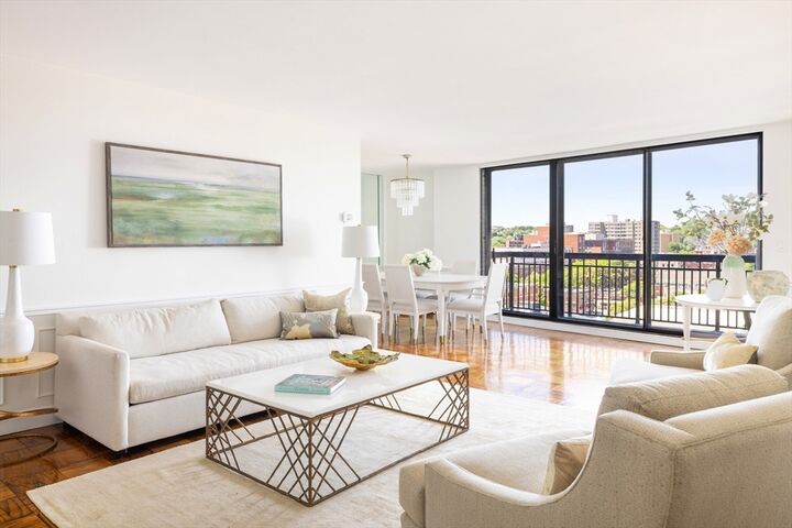 Property Photo:  50 Longwood Ave Ph 1118  MA 02446 