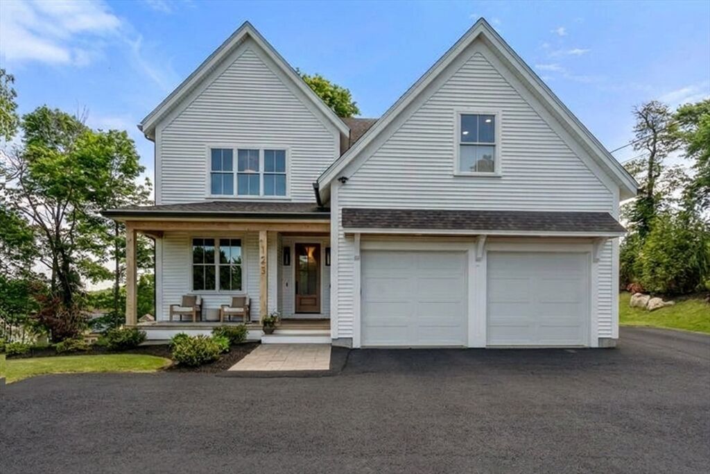 Property Photo:  123 Mount Pleasant St  MA 01752 