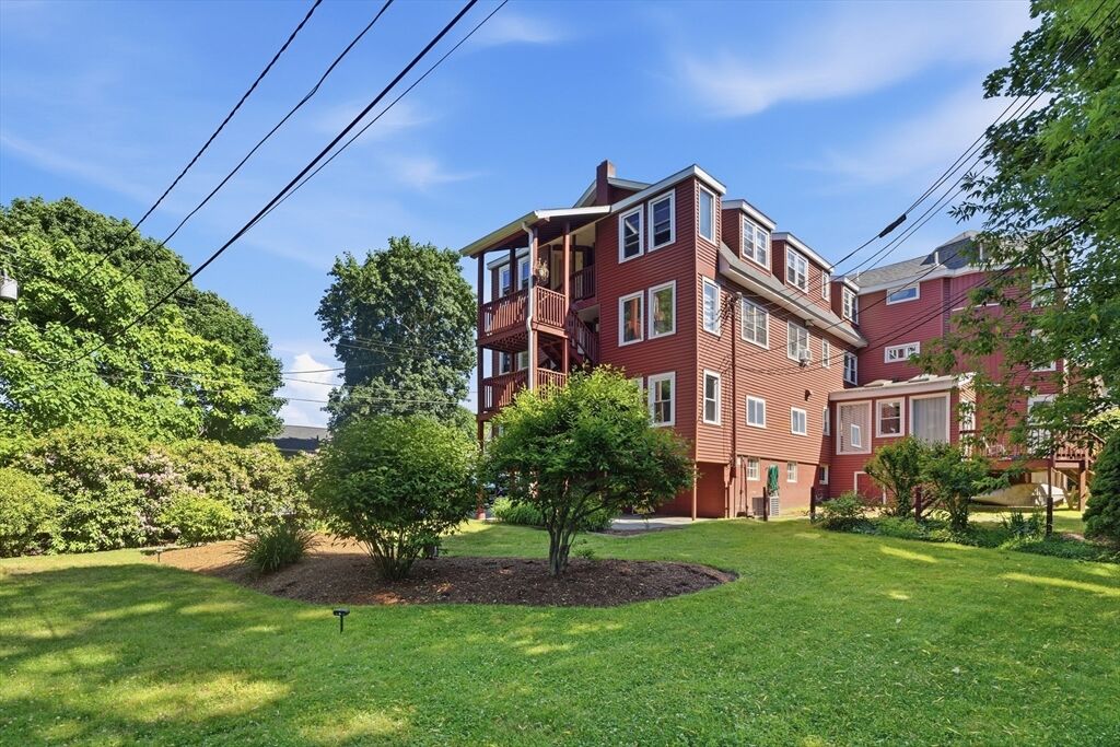 Property Photo:  16 Middlesex St 8  MA 01863 